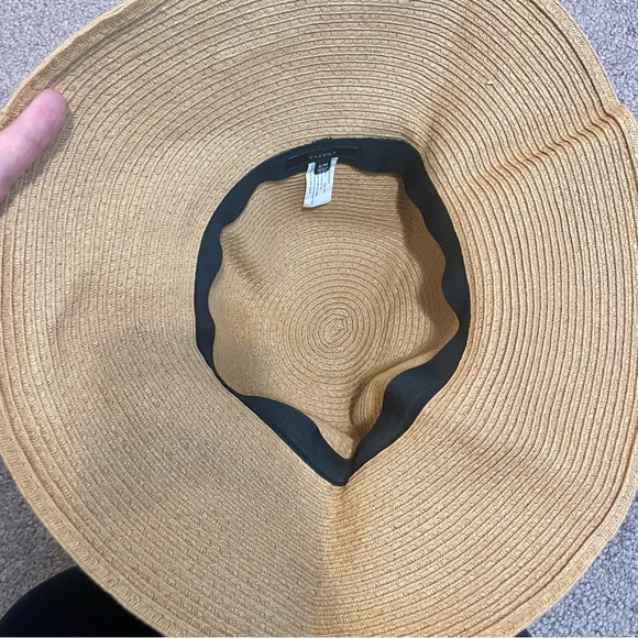 Talula Aritzia Straw Bucket Style Hat - Picture 3 of 5